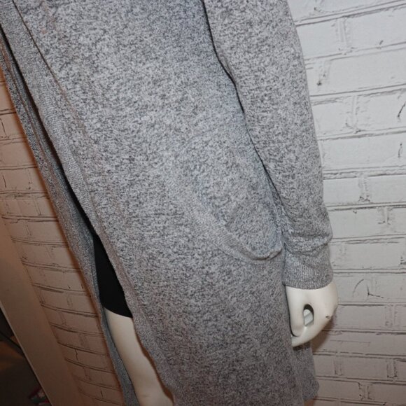 Heather Gray SO Duster Cardigan with hood and pockets Size Medium - Picture 3 of 6